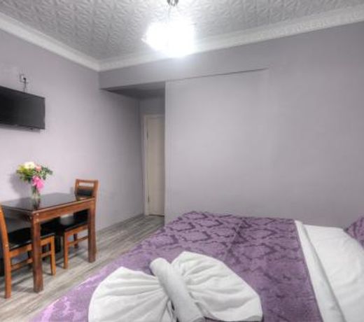 Mitra Downtown Hotel & Suites