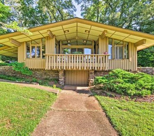 Mid-Century Modern Cottage with Fire Pit and Deck
