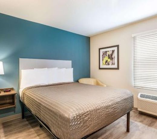 WoodSpring Suites Linden