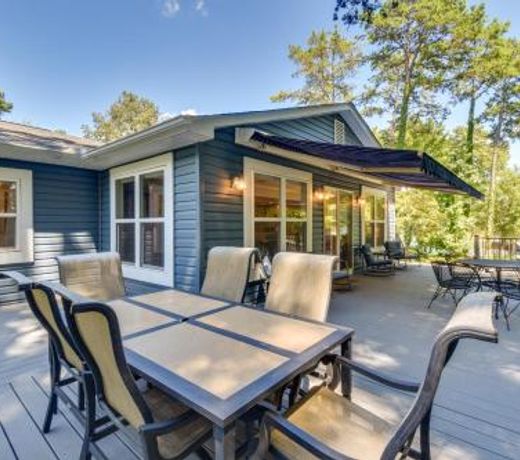 Sunny Lake Hartwell Home with Private Boat Ramp
