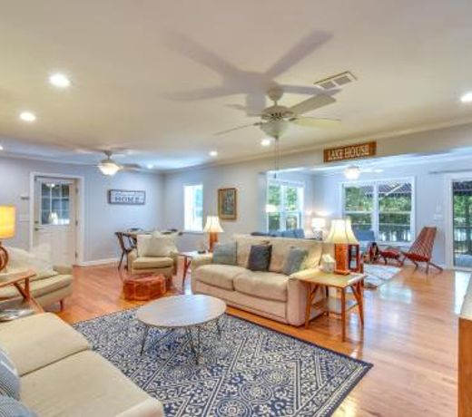 Sunny Lake Hartwell Home with Private Boat Ramp