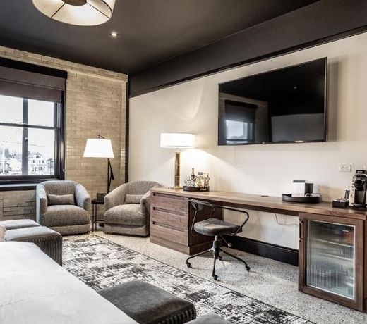 Bottleworks Hotel