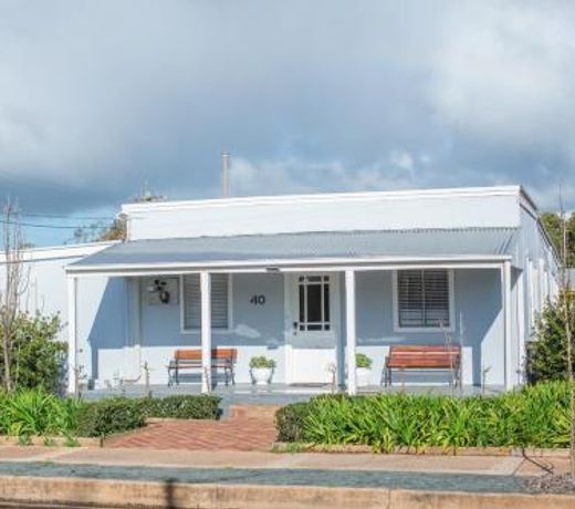 The Rested Guest 3 Bedroom Cottage West Wyalong