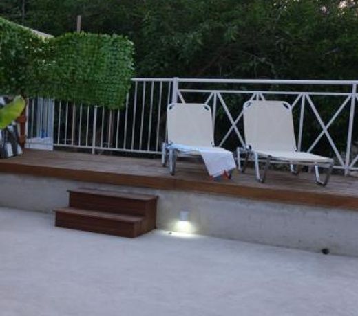Luxury Fani House Next to Harbor area with Jacuzzi