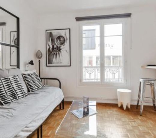 Chic 1br near Paris and the Bois de Vincennes in Saint-Mandé Welkeys