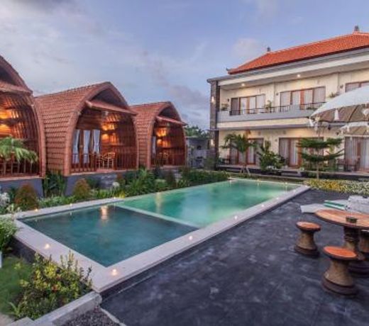 Mailaku House