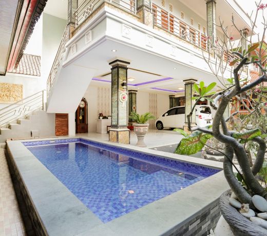 OYO 4003 Ceria Guesthouse Seminyak