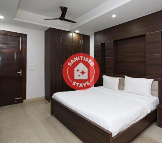 SPOT ON 72246 Gayatri Lodge