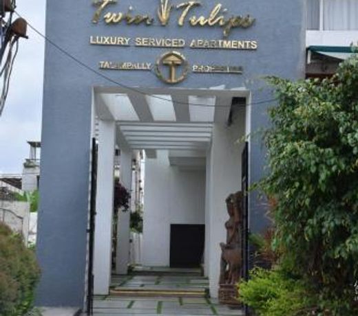 TWIN TULIP SUITES