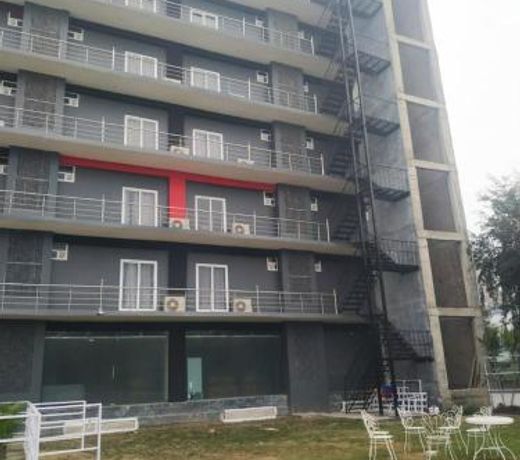 HOTEL AARKAY PALACE