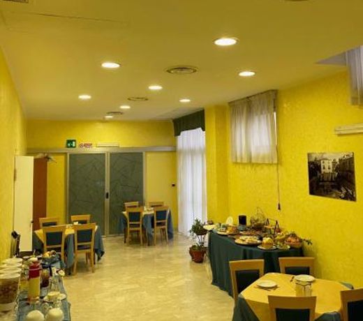 Hotel Bristol