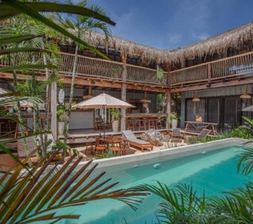 Meteora Stay & Coffeehouse Tulum