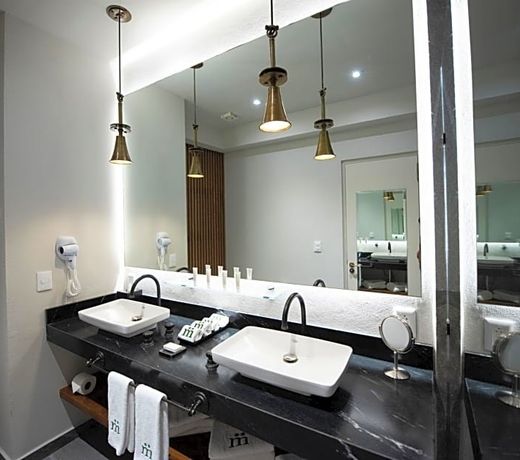 Hotel Madi