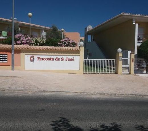 Encosta S. Jose -Vale Parra