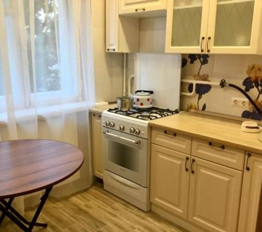 ÐÐ²Ð°ÑÑÐ¸ÑÐ° Ñ Ð±Ð°Ð»ÐºÐ¾Ð½Ð¾Ð¼ Ð¸ Ð²Ð¸Ð´Ð¾Ð¼ Ð½Ð° ÐÑÐµÐ¼Ð»Ñ