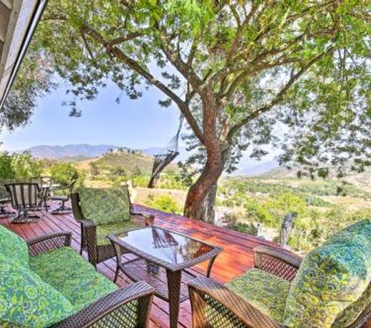 Hilltop Home in Wine Country with Hot Tub and Views!