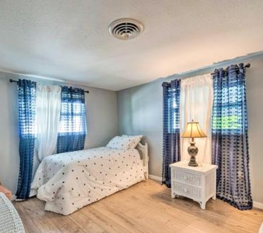 Peaceful Villa with Patio - 2 Miles to Beach!