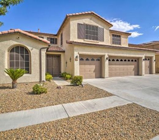 ~3,900 Sq Ft North Vegas Home w/ Large Patio