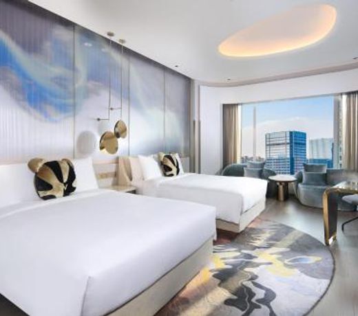 W Chengdu