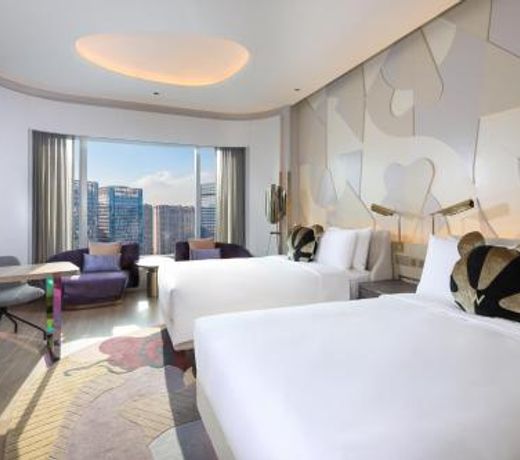 W Chengdu