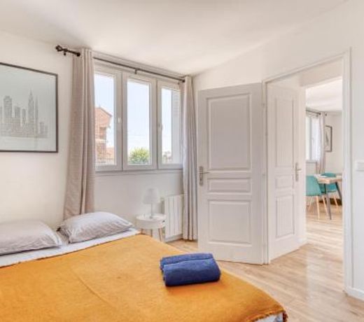 COCON de DOUCEUR entre DISNEY et PARIS