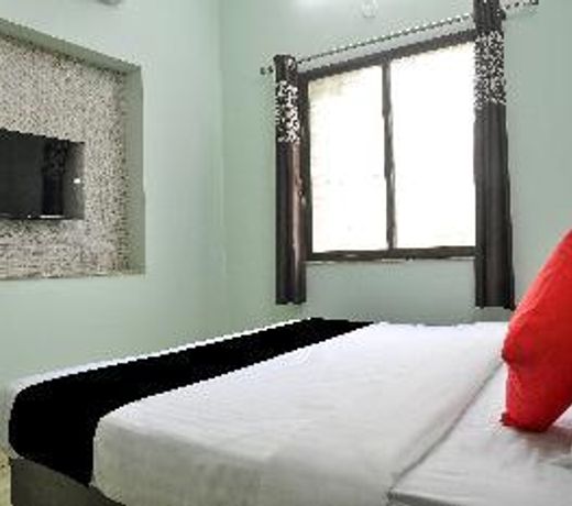 Capital O 74630 Hotel Atithi