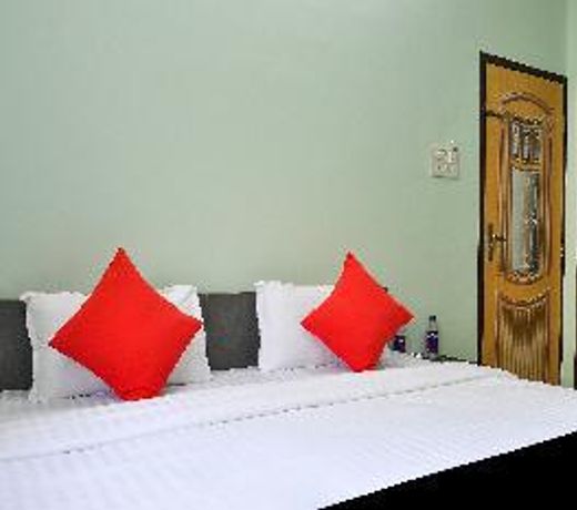 Capital O 74630 Hotel Atithi