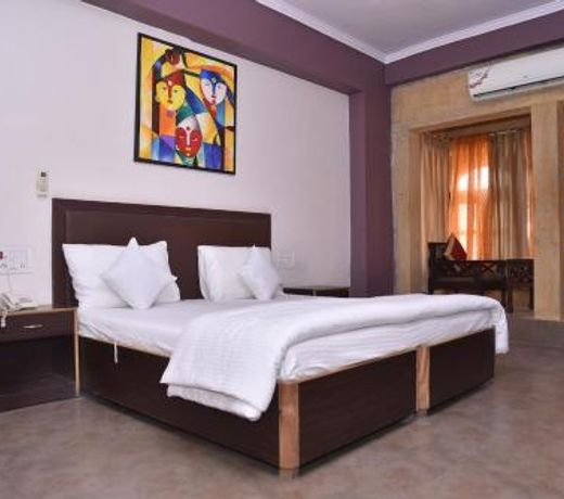 Hotel Sohandeep (Fort View)