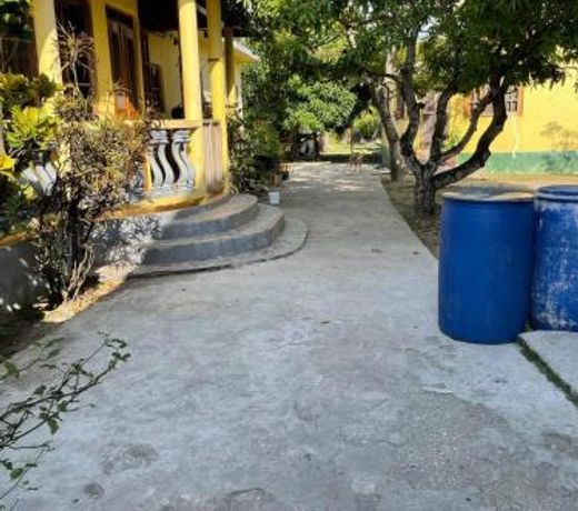 R&V VILLA