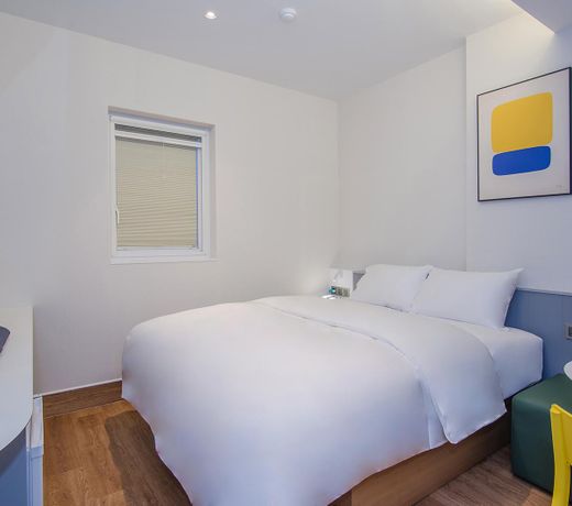 BLO BY BLO HOTEL
