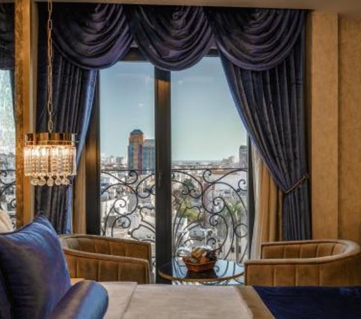 Leslion Luxury Hotel