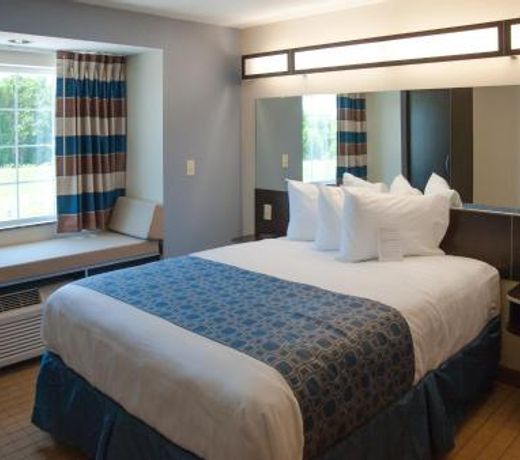 Cypresswood Inn and Suites
