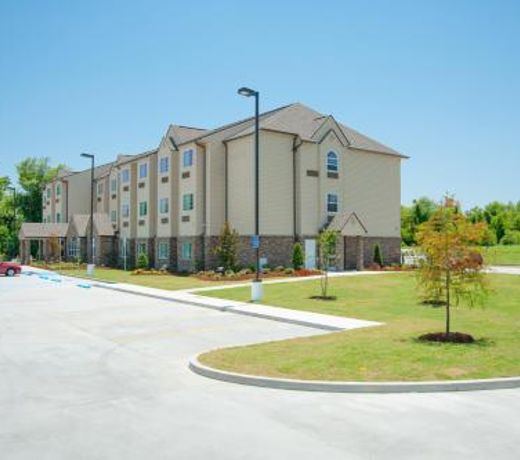 Cypresswood Inn and Suites