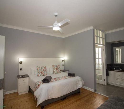 Dawson Manor Guest House