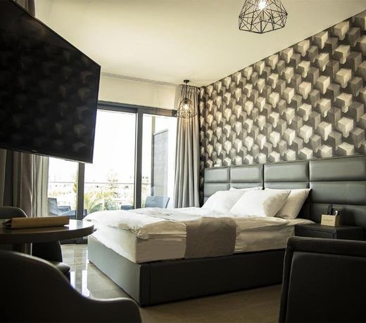 Jimmy's Suites