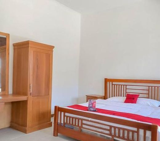 RedDoorz Resort near Darajat Garut