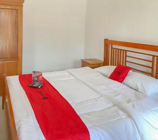 RedDoorz Resort near Darajat Garut