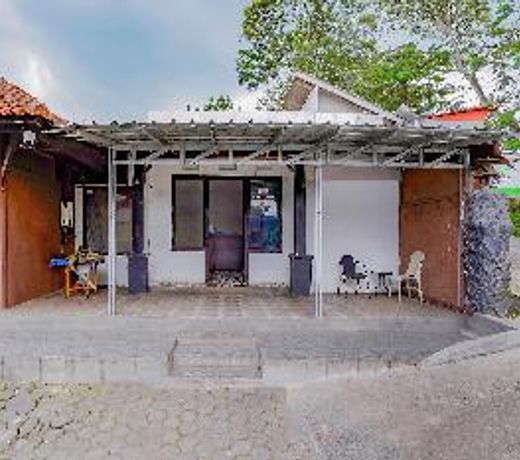 OYO 90025 Pondok Pesona Lembang