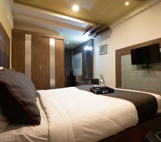 Collection O 50226 Siddheshwar