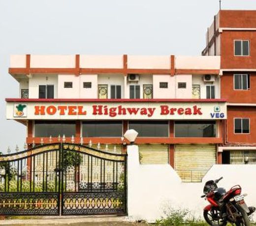 SPOT ON 75639 Hotel Highway Break