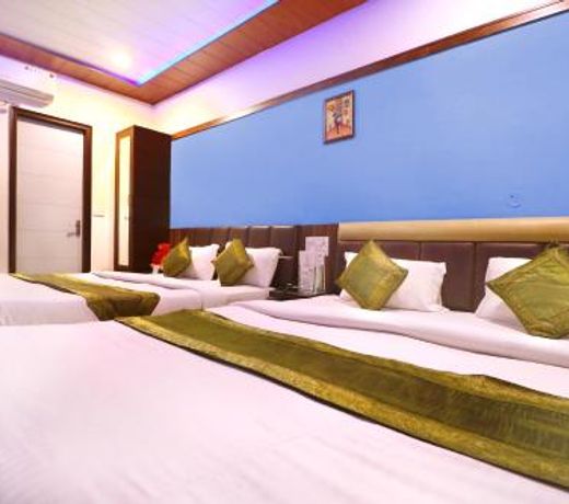 Hotel Seven