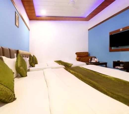 Hotel Seven