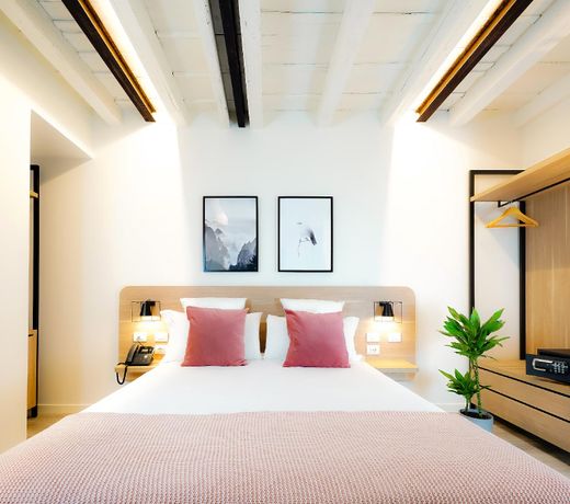Bergamo Inn 15