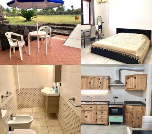 Holiday house start point
