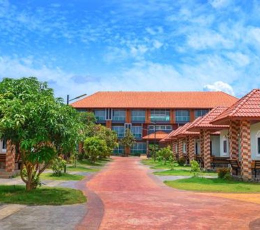Avarin Resort