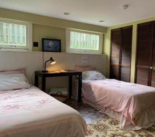 Comfy Sunny Room near U-District and Downtown