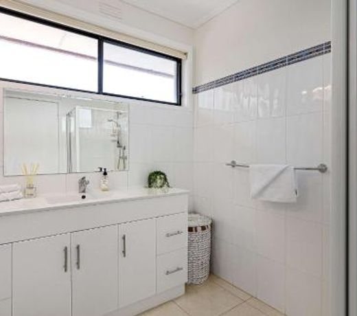 Stunning Bay View Accommodation in Rye