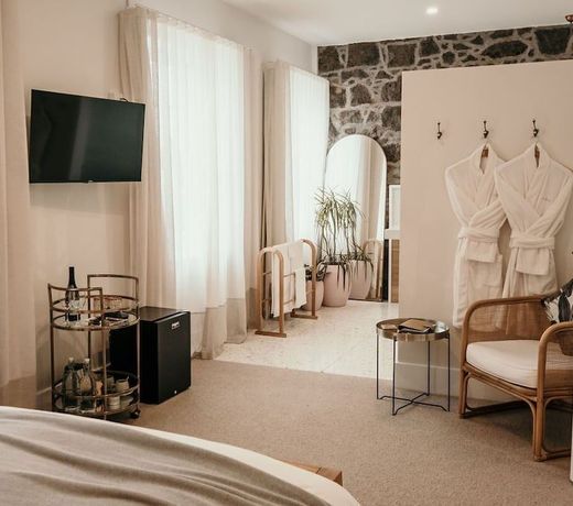 The Oak & Anchor Hotel