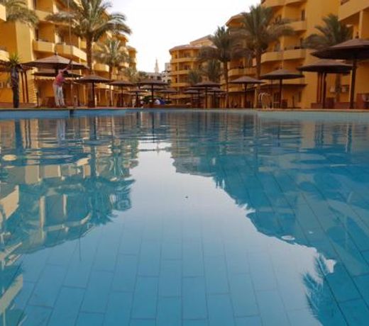 British Resort pool view Apartments