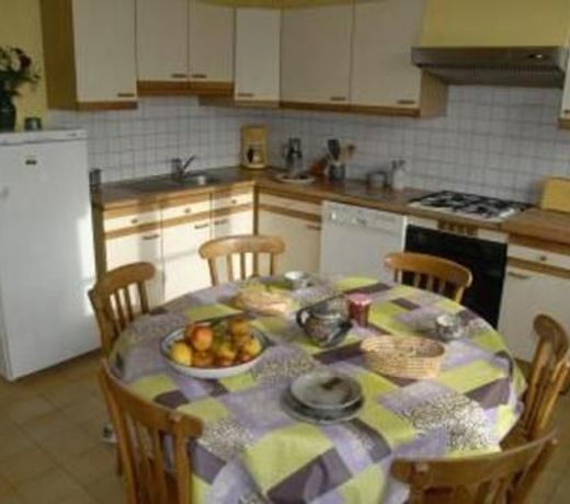 GÃ®te Montreuil-le-Henri, 5 piÃ¨ces, 10 personnes - FR-1-410-184